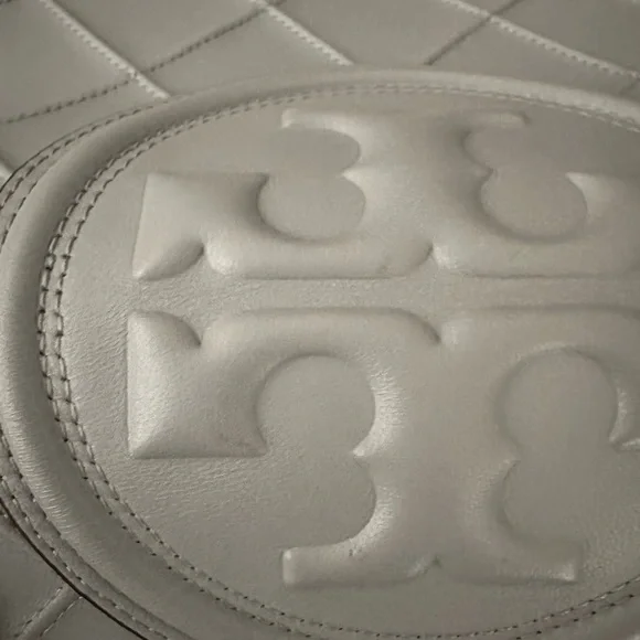 Tory Burch Fleming Soft Convertible Shoulder Bag – Bay Gray - Picture 9 of 16